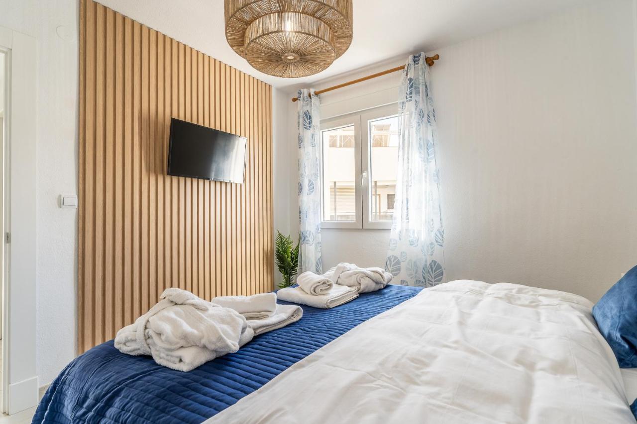 Sea View 2 Bedroom Apartment 2 Min Away From The Beach Torremolinos Exterior foto